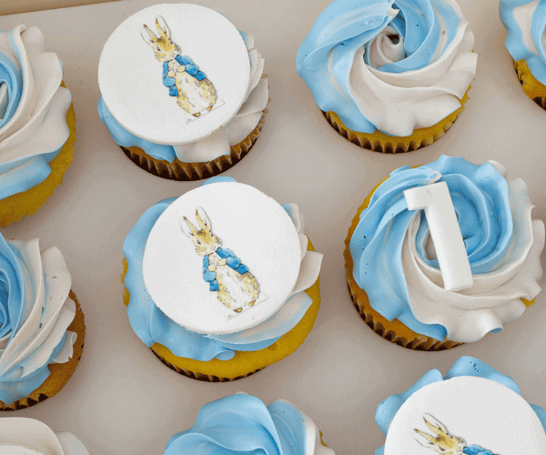 6 Peter Rabbit Theme Cupcakes.